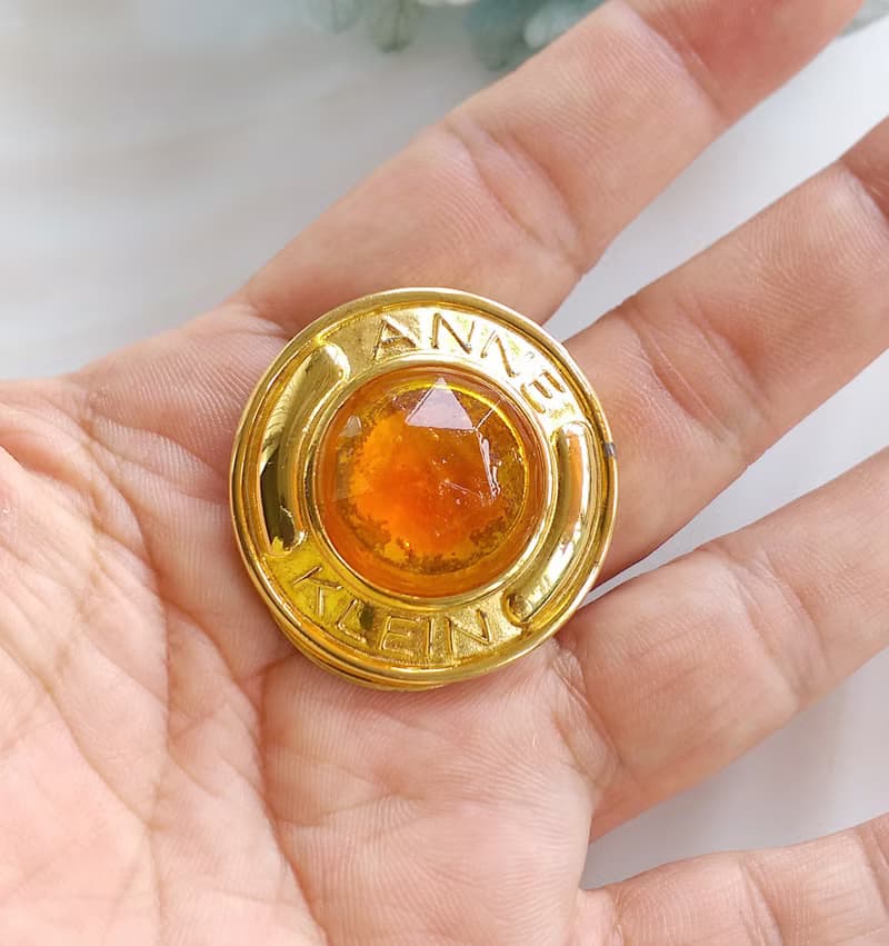 【西洋古董飾品】 ANNE KLEIN 金色調 經典 圍巾夾 絲巾扣 絲巾夾