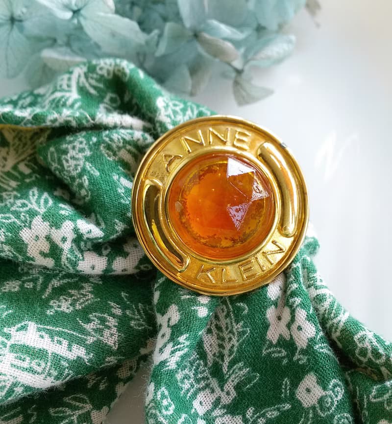 【西洋古董飾品】 ANNE KLEIN 金色調 經典 圍巾夾 絲巾扣 絲巾夾