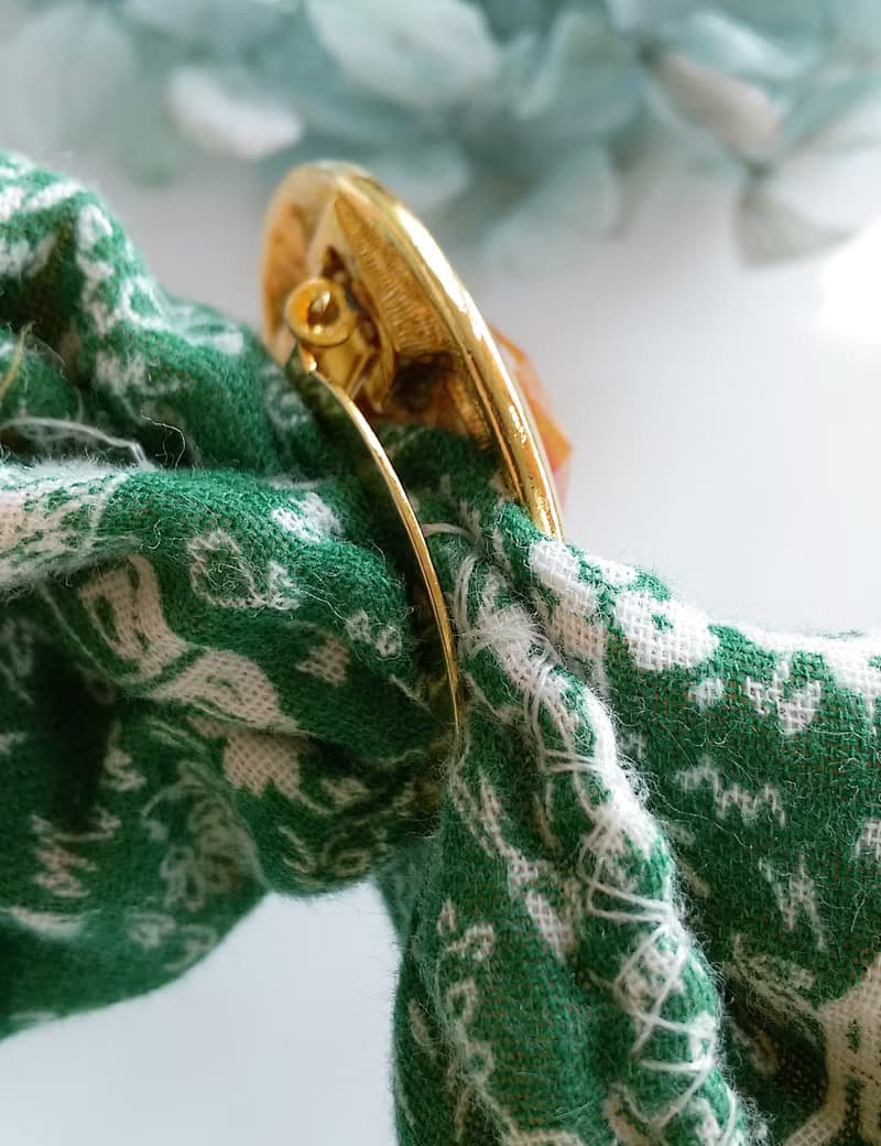 【西洋古董飾品】 ANNE KLEIN 金色調 經典 圍巾夾 絲巾扣 絲巾夾