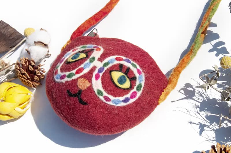 悠遊卡套 羊毛氈化妝包 數位相機包 iphone手機袋 airpods包-貓咪