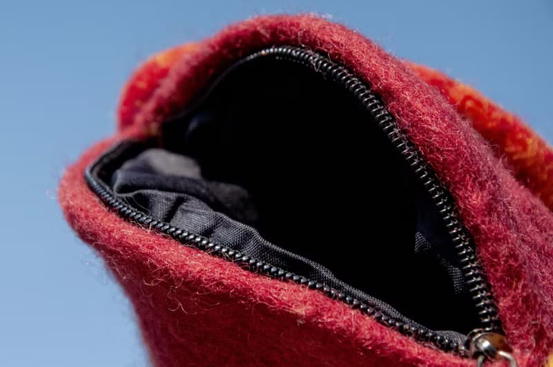 悠遊卡套 羊毛氈化妝包 數位相機包 iphone手機袋 airpods包-貓咪