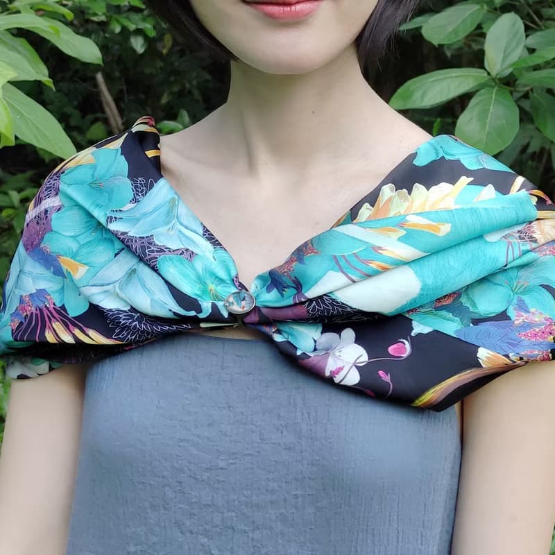 【絲巾精美禮盒】原創插畫森林萌兔大方形絲巾/圍巾