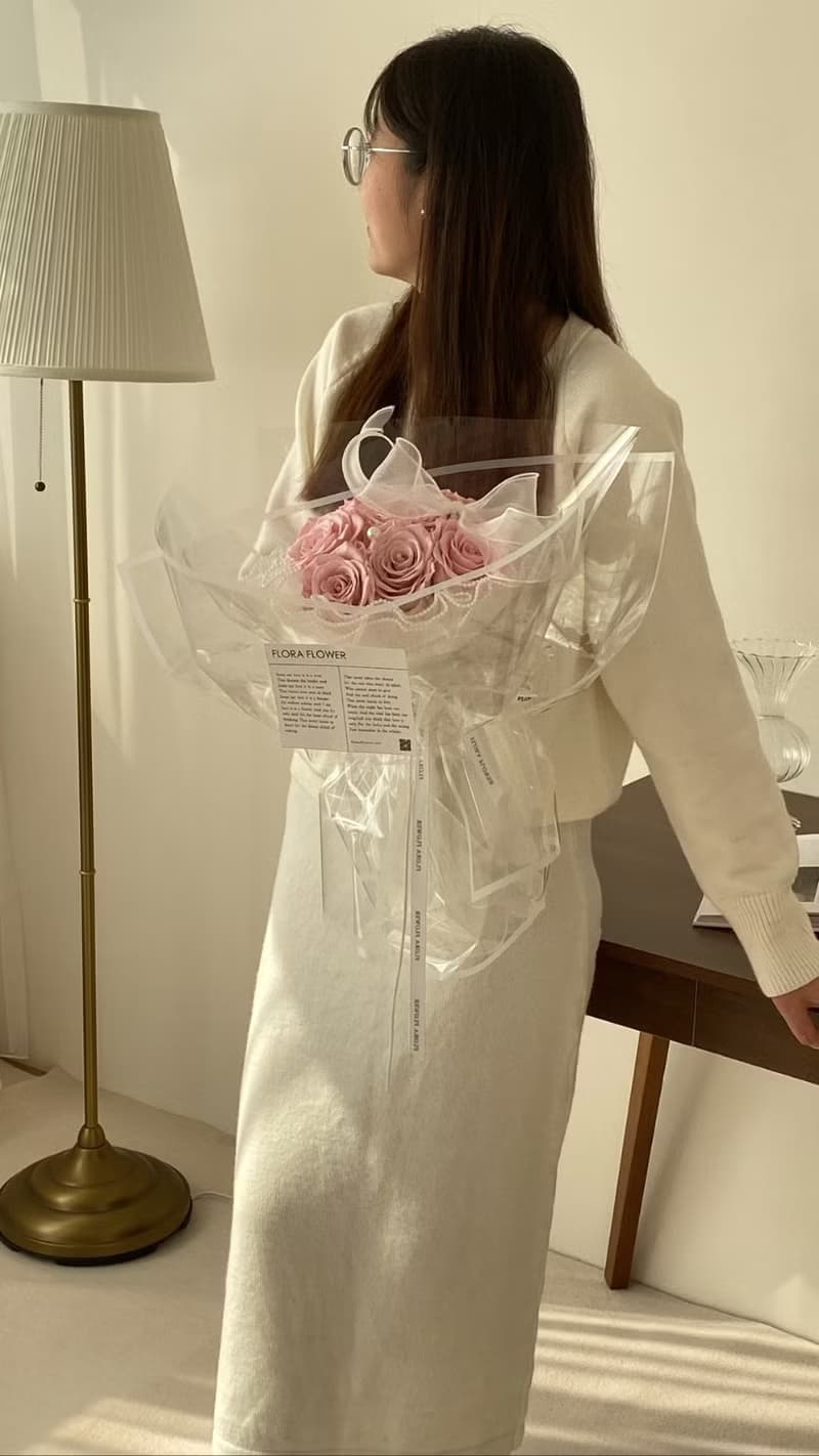 Flora Flower俄羅斯永生花束-奧蘿拉粉