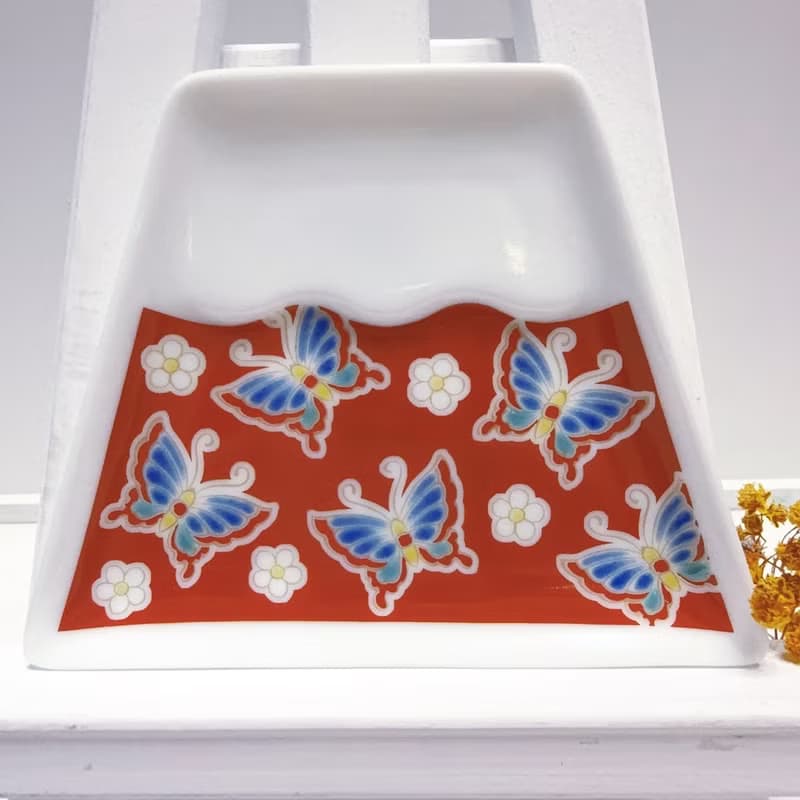 【九谷燒】青郊窯富士山造型盤-蝴蝶