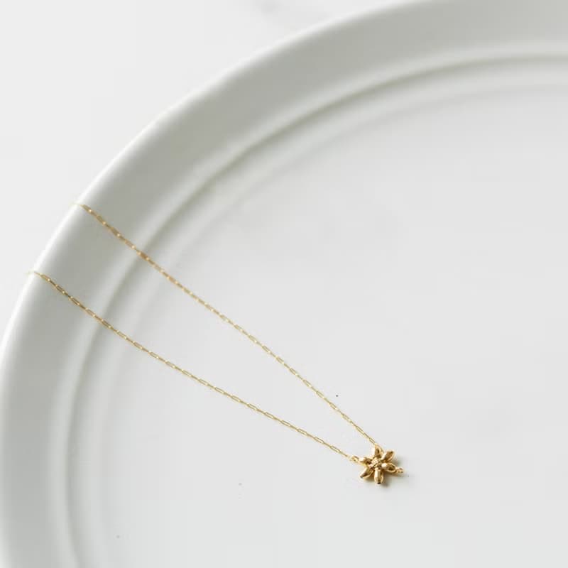 純18K 小花手鍊 輕珠寶 送禮 可愛