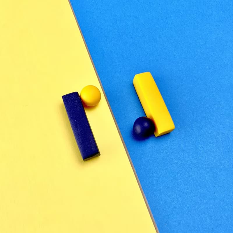 nearly equal navy×yellow ピアス イヤリング