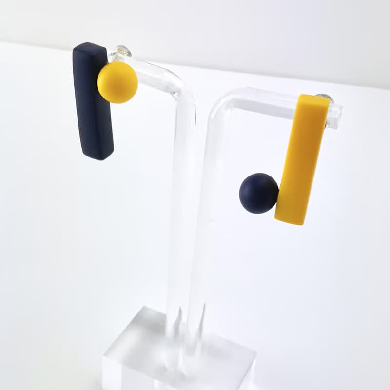 nearly equal navy×yellow ピアス イヤリング