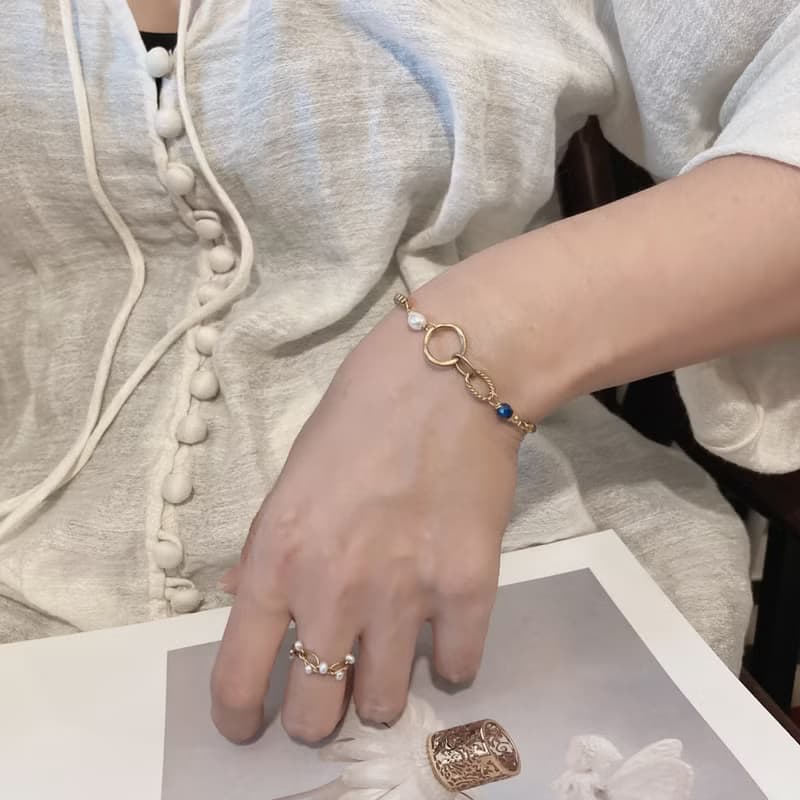老林雜貨 | 手敲黃銅圈圈藍晶珍珠手鍊