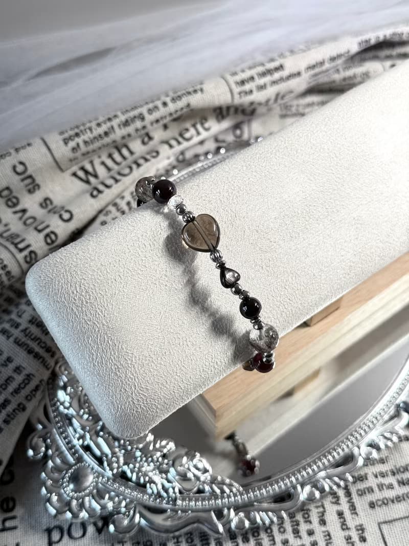 浪漫小日子心心相印水晶手鍊 - 醫療鋼/茶晶愛心/金運石/紅石榴石