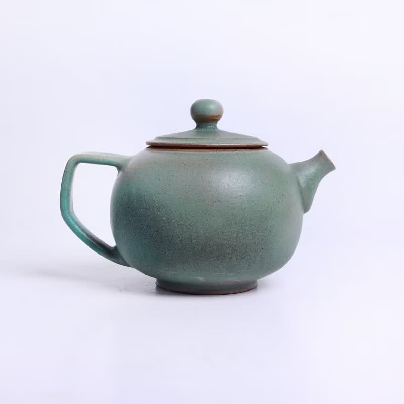 明芽窯 l 雪松灰綠釉後手壺 0404-30 H3