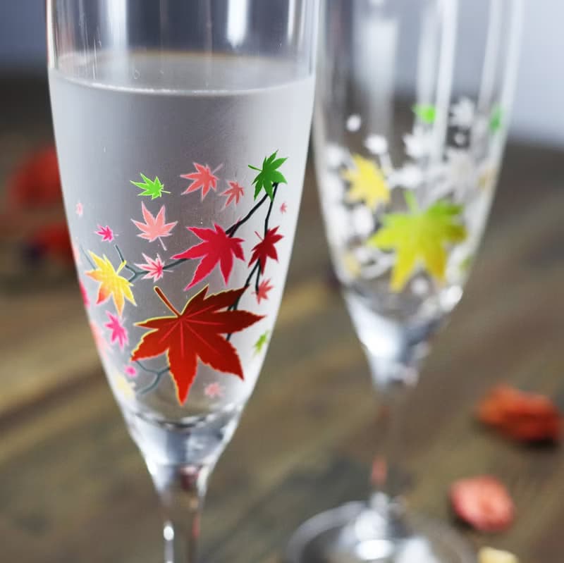 冷感紅葉シャンパングラスペアセット　温度で色が変わる季節を楽しむ器
