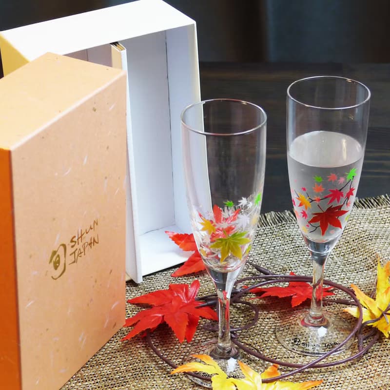 冷感紅葉シャンパングラスペアセット　温度で色が変わる季節を楽しむ器