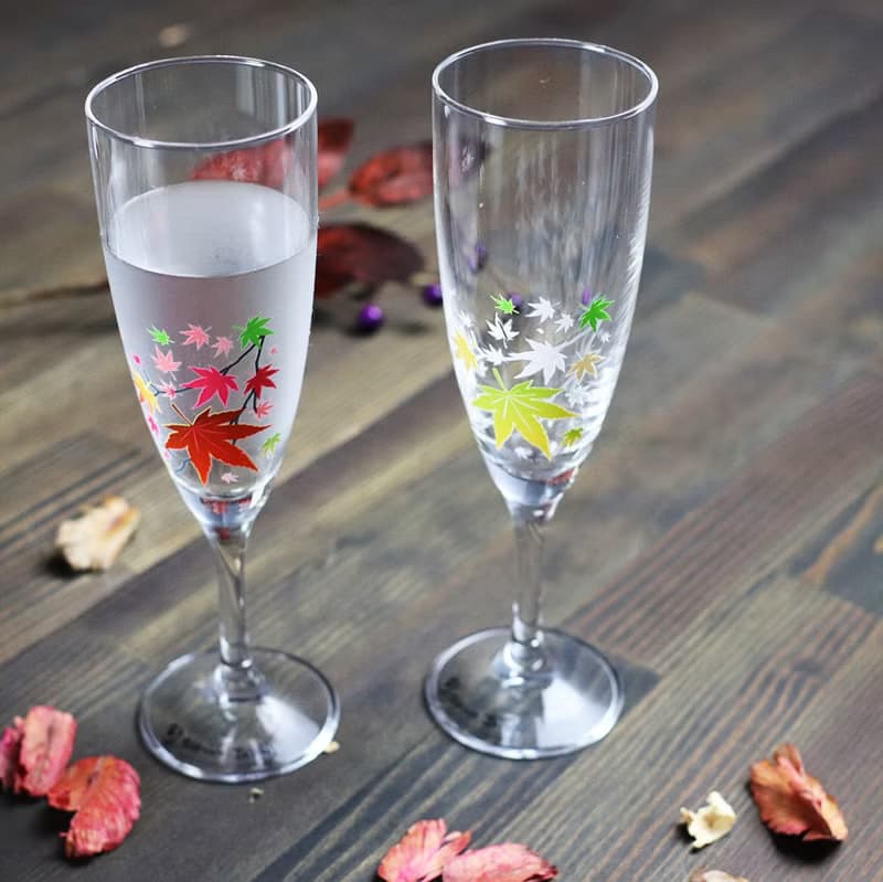 冷感紅葉シャンパングラスペアセット　温度で色が変わる季節を楽しむ器