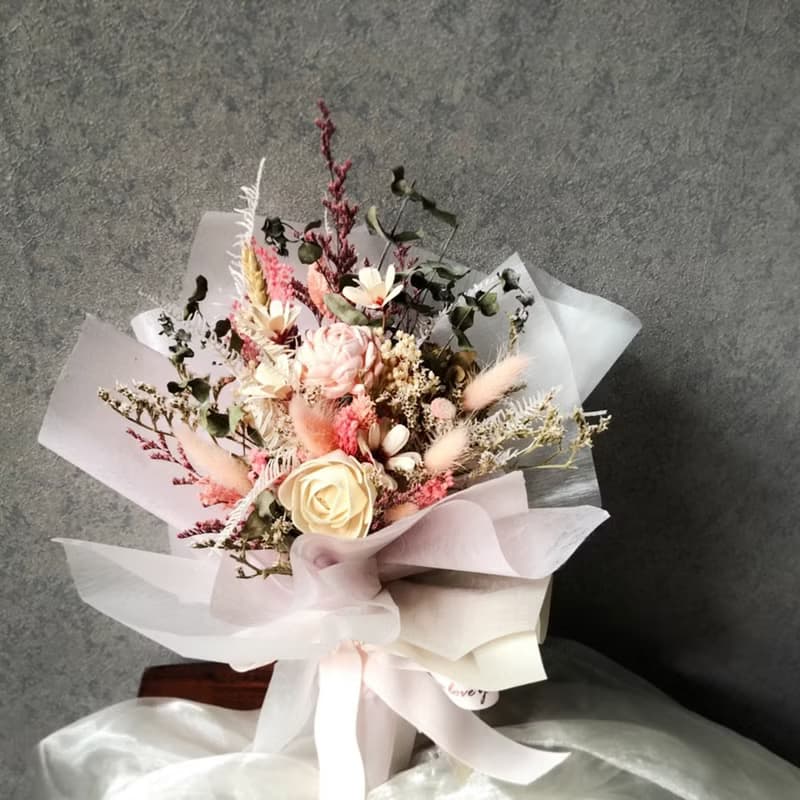 蝴蝶の嫁紗乾燥花束 畢業花束 | 生日 畢業季首選 | 台北可自取