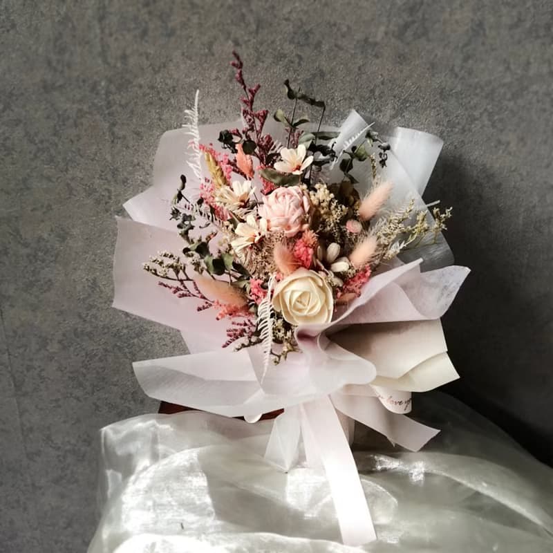 蝴蝶の嫁紗乾燥花束 畢業花束 | 生日 畢業季首選 | 台北可自取
