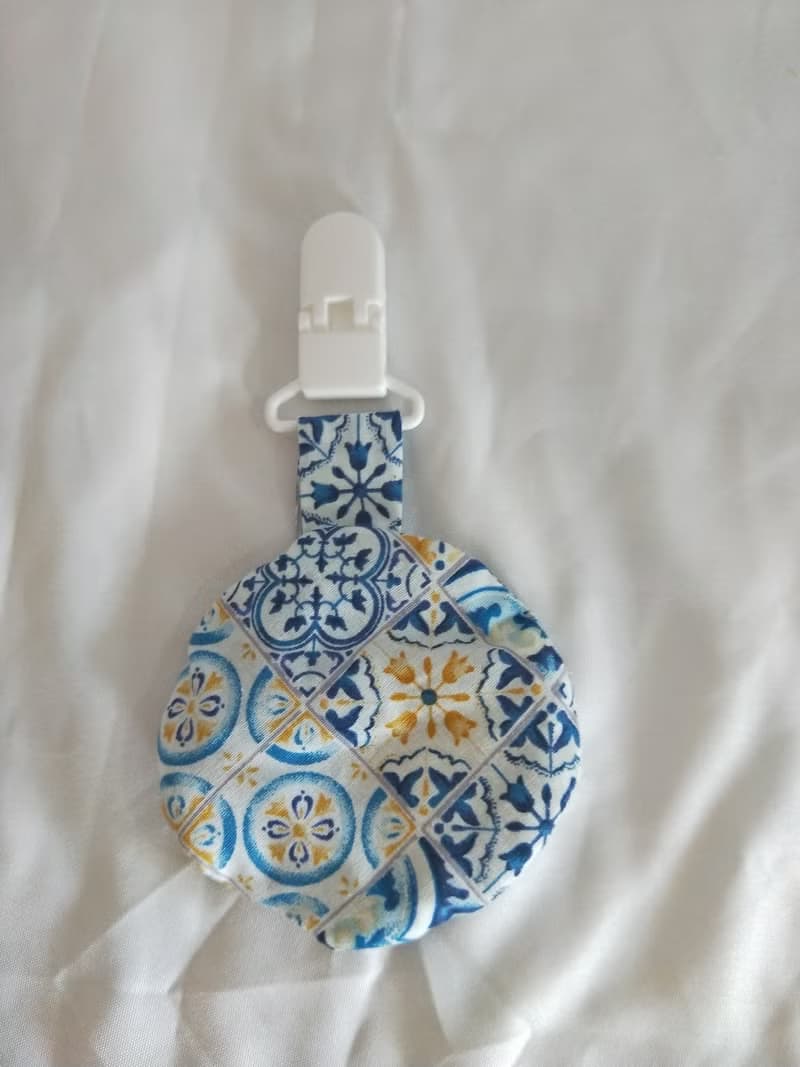 **台灣花磚**獨家款手工圍兜彌月禮盒