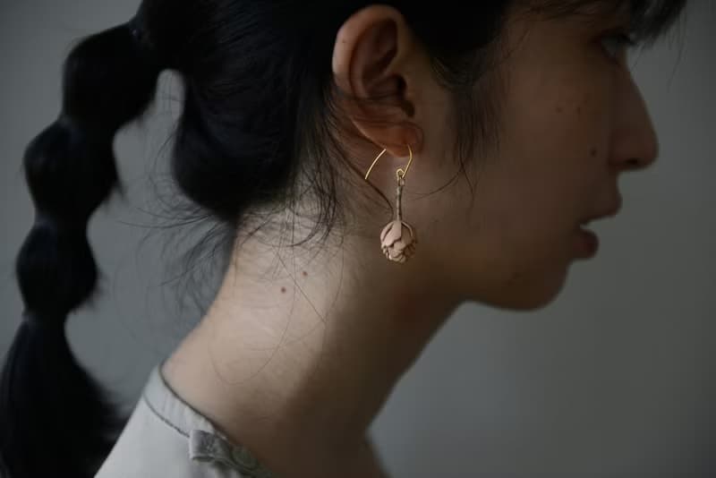 毯果花耳飾