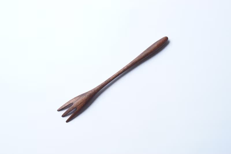 木の細長いフォーク, ウォルナット