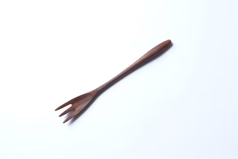 木の細長いフォーク, ウォルナット