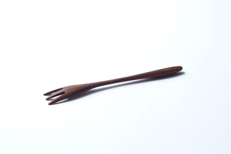 木の細長いフォーク, ウォルナット