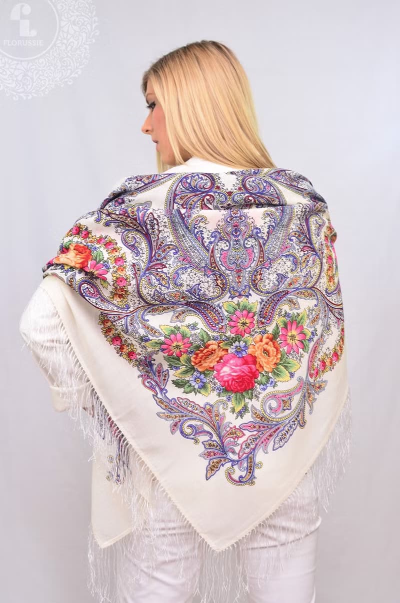 Pavlovo Posad Russian Shawl 100% Wool Scarf 125x125 cm Wrap Silk Fringe 1463-1