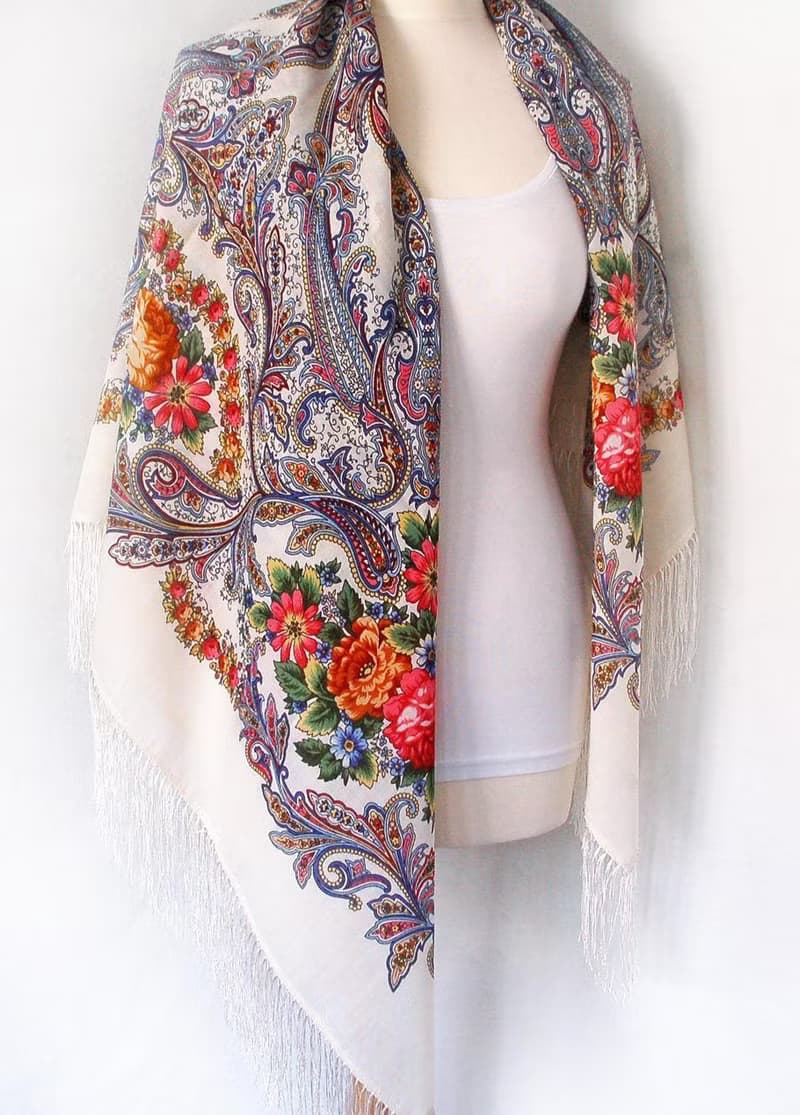 Pavlovo Posad Russian Shawl 100% Wool Scarf 125x125 cm Wrap Silk Fringe 1463-1