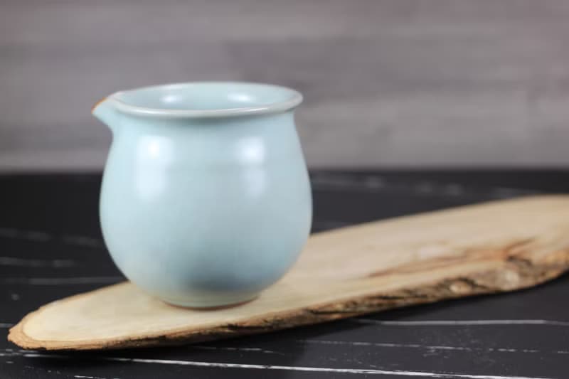 【送禮好物】360~400ml 汝窯無把 手拉坯 咖啡下壺 茶海 公道杯