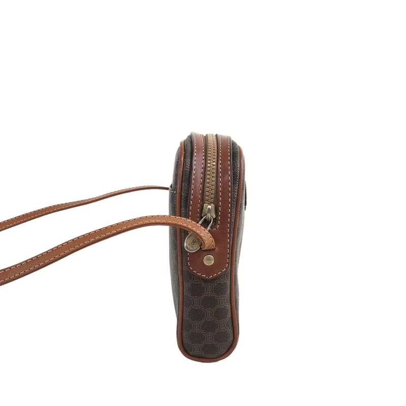 【 日本直送　名牌中古包 】CELINE セリーヌ マカダム ショルダーバッグ ブラウン ブラゾン型押し PVCレザー vintage vbjmjr
