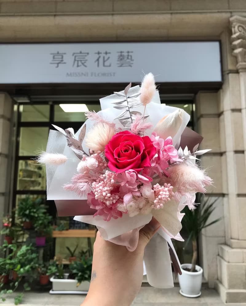 單朵永生玫瑰花束(小款) / 生日 / 情人節 / 畢業花束