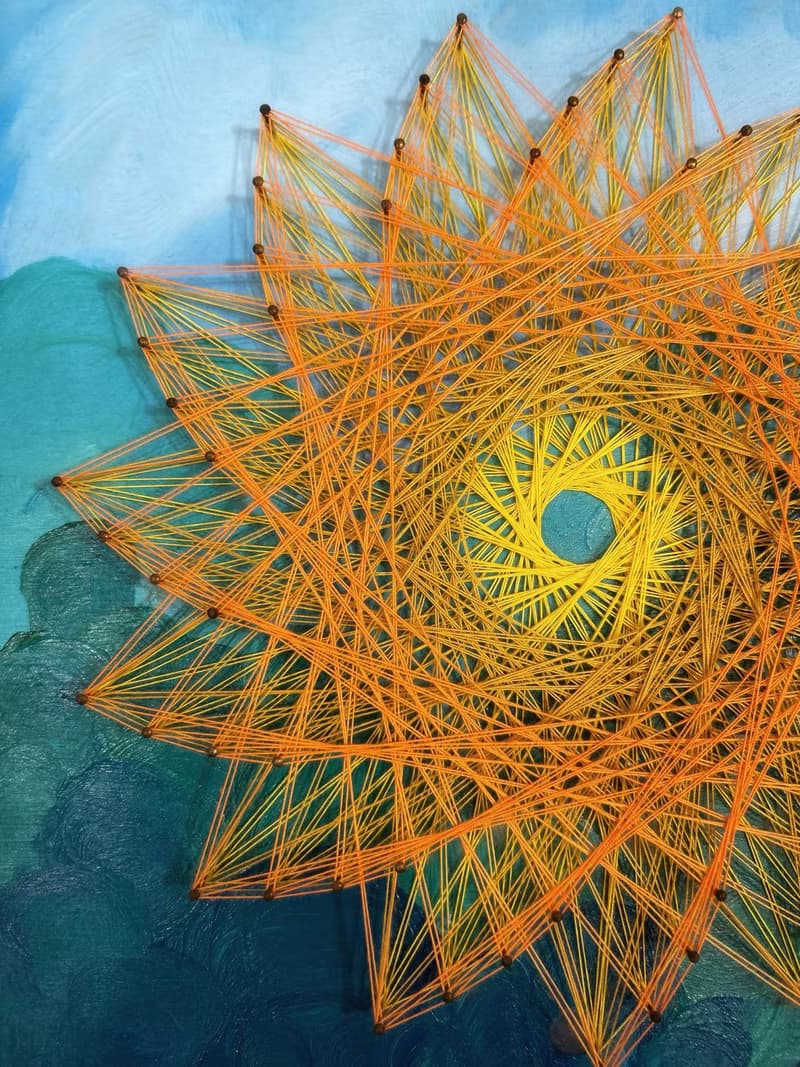 Stringart  藝術作品-和平的太陽