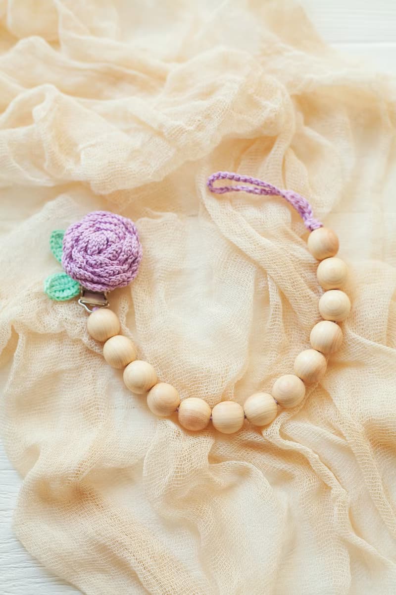 Pacifier Clip Holder with Flower Clip - Dummy Clip - Stroller Chain for Girl