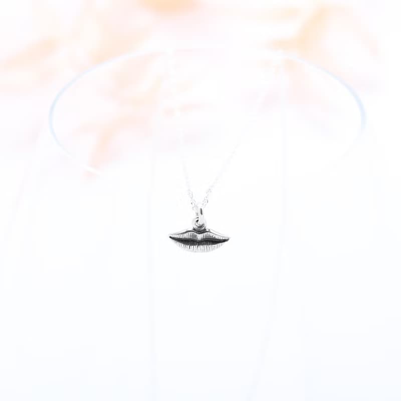 【Angel & Me】親吻 嘴唇 kiss s925 純銀項鍊 生日 情人節禮物
