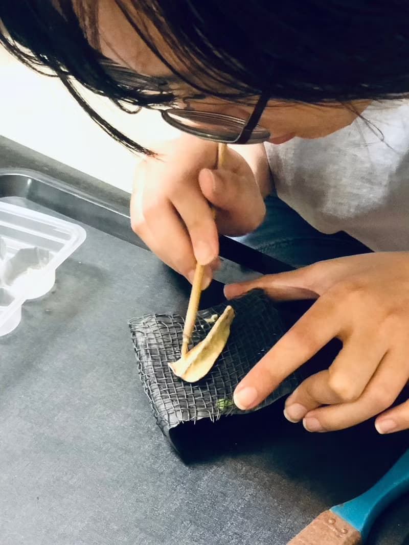 【體驗】金工手作│鍛敲紅銅+琺瑯項鍊│文化幣│台南旅遊