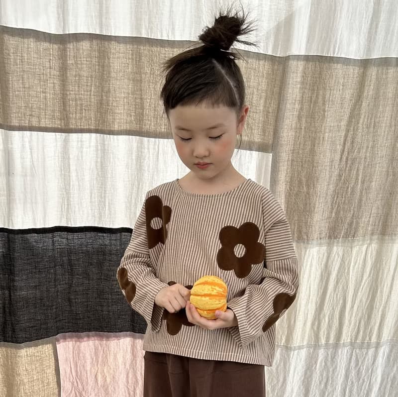 秋季條文花朵長袖上衣 / 童裝