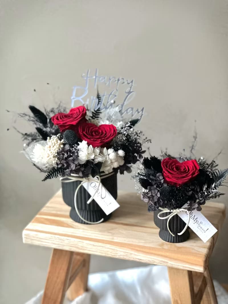 玫瑰之心 閃耀黑 永生桌花盆花擺設