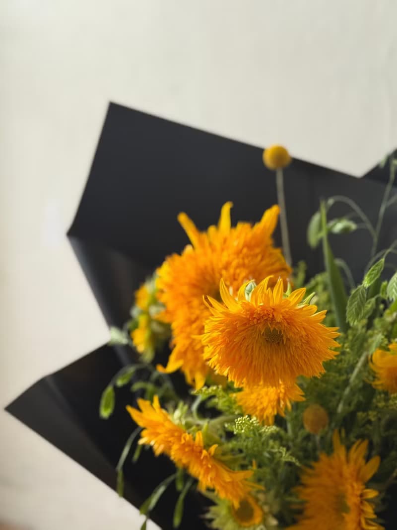 泰迪熊向日葵花束_繽紛款 鮮花花束 畢業花束 老師花束 祝福花禮
