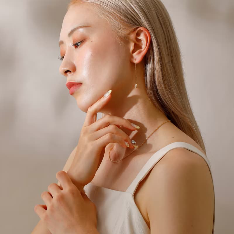 sway-drop pierced earring GD　ニッケルフリーピアス　キュービックジルコニアのしずくが揺れるおしゃれなシンプルデザイン ゴールド