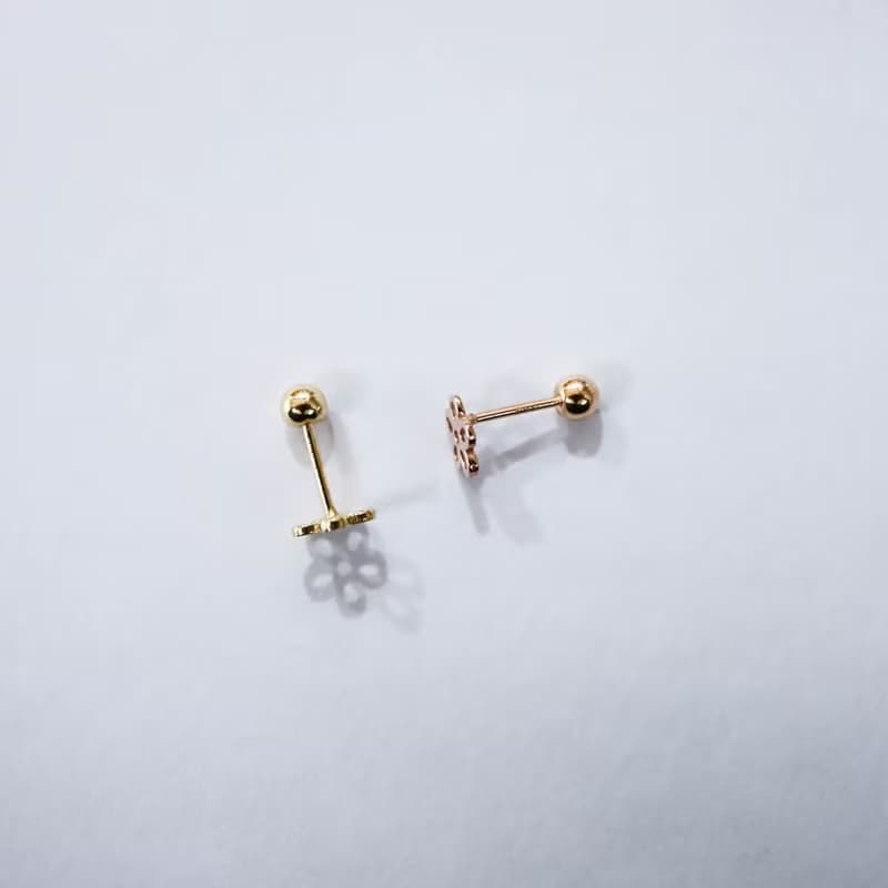轉珠 14K 簍空小花耳環 鎖珠耳環