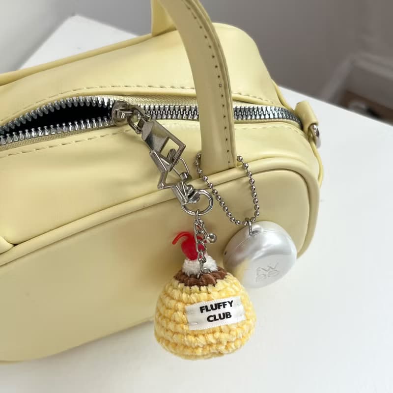 SWEET PUDIING KEYCHAIN (YELLOW CUSTARD CREAM)