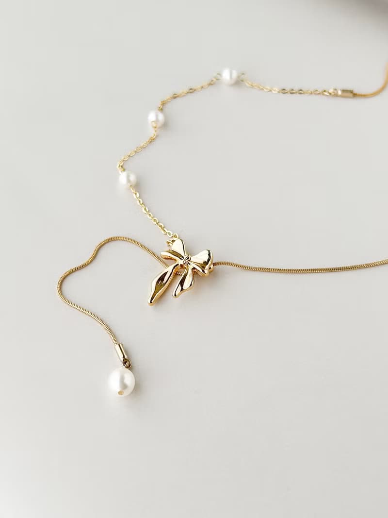 淡水パールのネックレス　着脱簡単　スライドボール　リボン　フェミニン　上品　洗練　お嬢スタイル　かわいい　ギフト　母の日　ロング　日本のハンドメイド