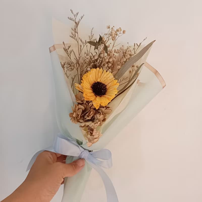 畢業花束禮物 永生康乃馨玫瑰花束 情人節生日企業贈品課程