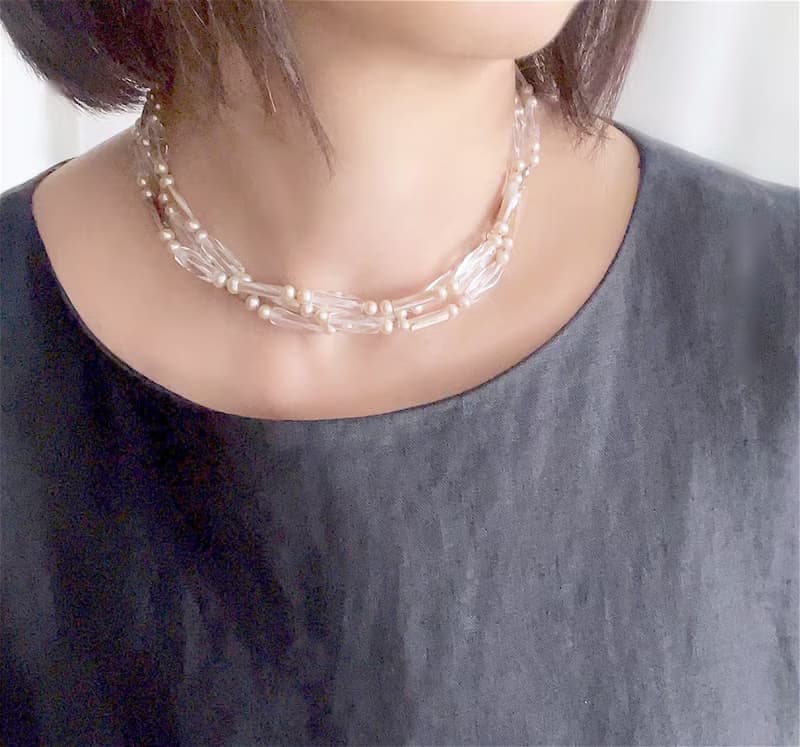 淡水パール マザーオブパール 水晶 異素材を使用したロングネックレスとブレスレット　1点のみ