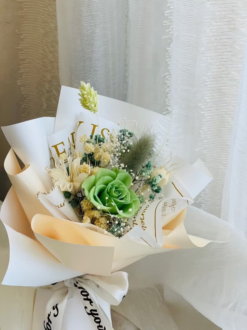 單朵永生玫瑰花束   你是我心中的唯一