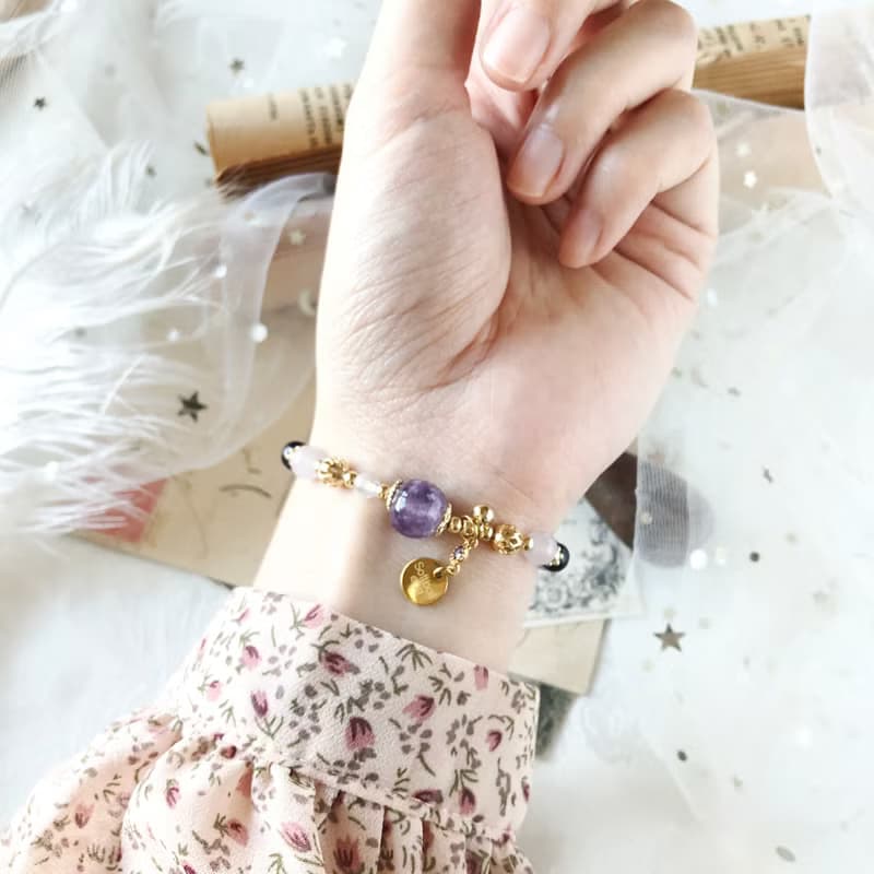 魔幻。紫水晶 薰衣草紫水晶 藍砂石 月亮石  天然石 水晶手鍊