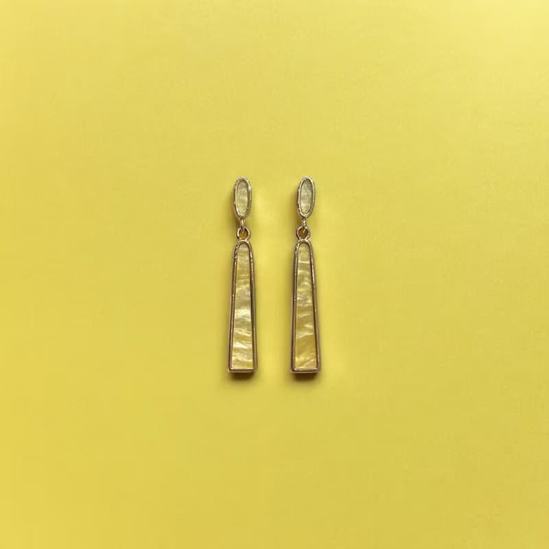 春日珠光樹脂垂墜耳環