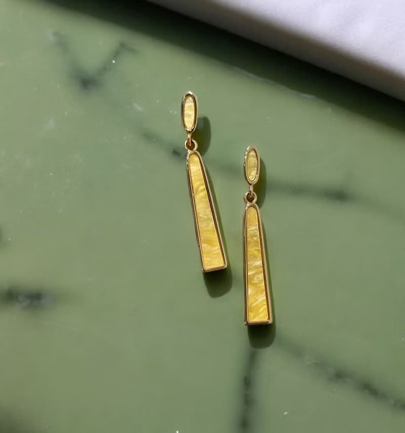 春日珠光樹脂垂墜耳環