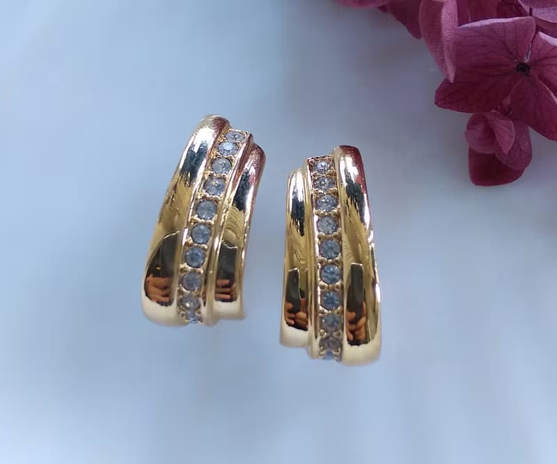 Vintage Jewelry 西洋古董飾品 AVON 金色調 百年紀念款 夾式耳環
