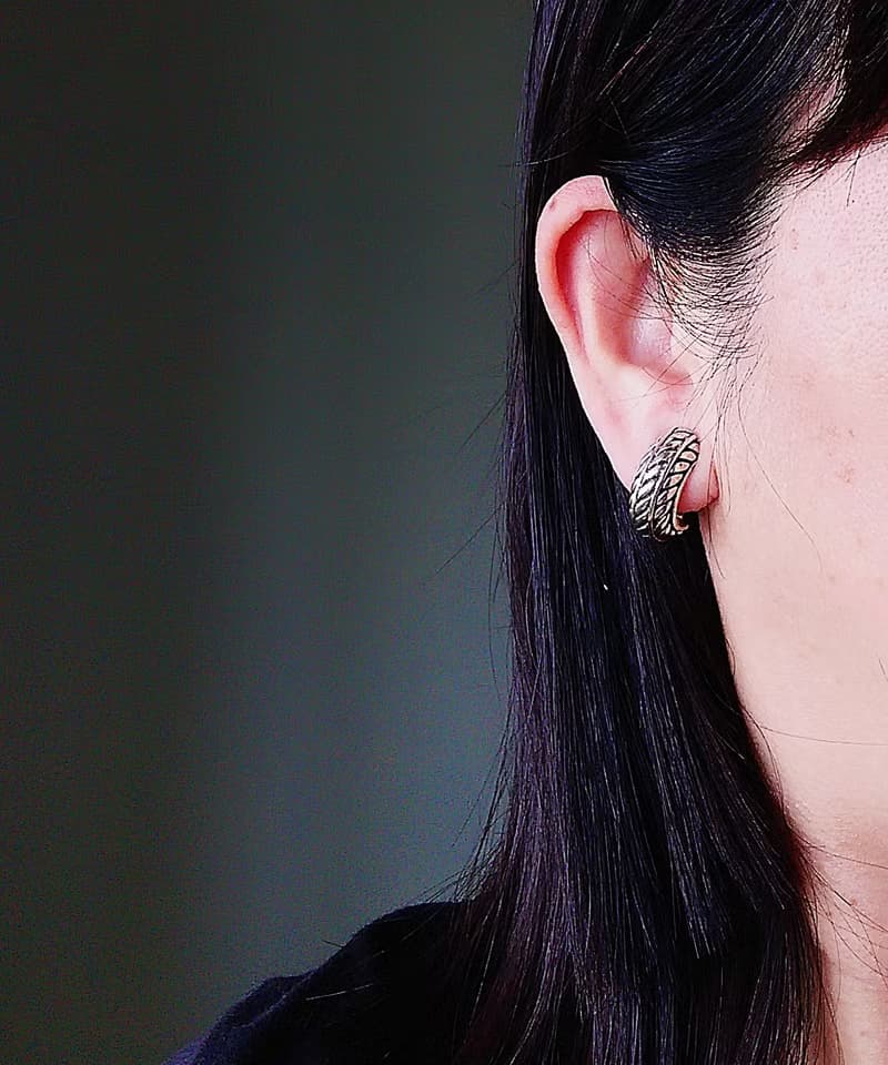 vintage jewelry  古典立體銀色葉輪夾式耳環