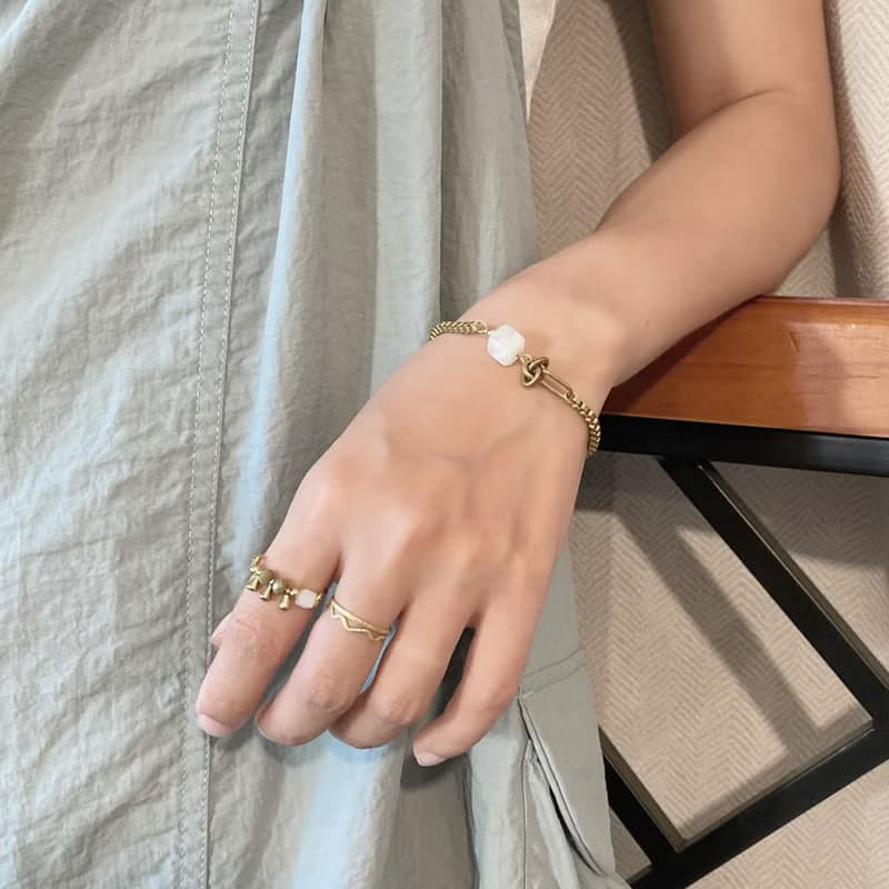 老林雜貨 | 方塊白幽靈手鍊