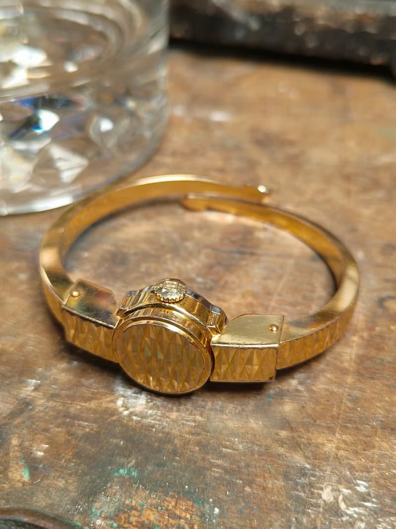 寶齊萊Bucherer女仕手環古董錶